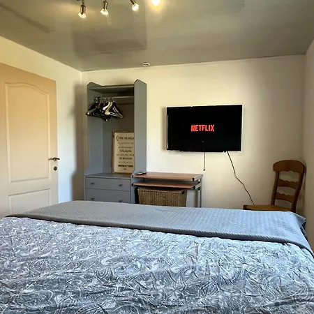 Pres De L'ourthe, Sur Ravel, Clim, Pellet, Netflix * Hotton